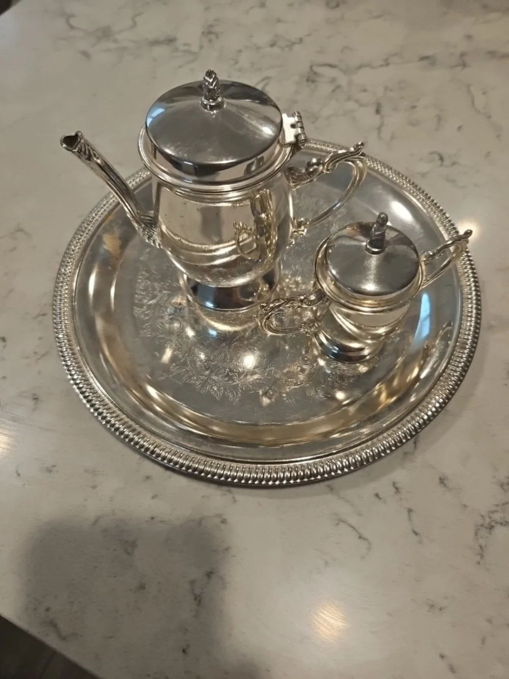 Classic Silver-Plated Tea Set - Elegant White/Silver Finish